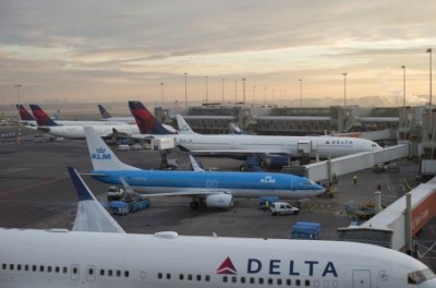 Un chip a cada turista desde que baja del avi&oacute;n