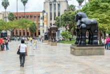 Medell&iacute;n la ciudad con mayor reducci&oacute;n de precios de alojamiento en octubre