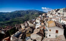 Prepara las maletas: pueblito italiano regala casas para evitar su desaparici&oacute;n