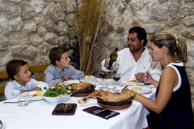 En Espa&ntilde;a crecieron un 120% las reservas 'online' de restaurantes durante Semana Santa